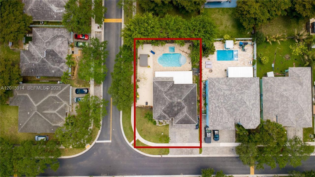 2890 NE 4th St, Homestead, FL 33033 Photo