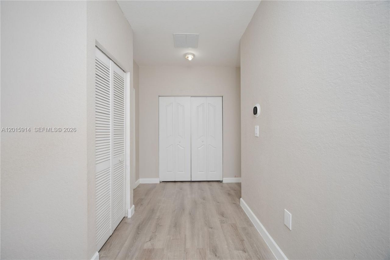 2890 NE 4th St, Homestead, FL 33033 Photo