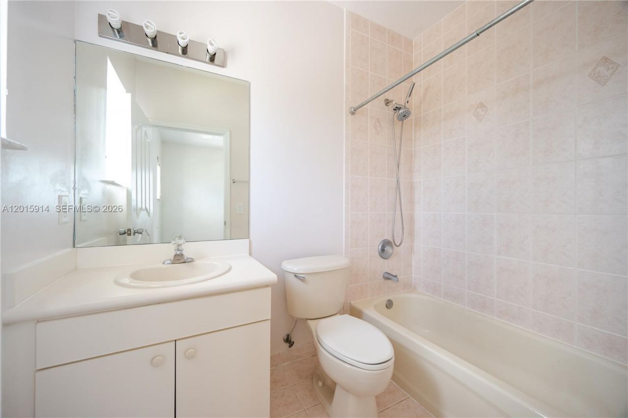 2890 NE 4th St, Homestead, FL 33033 Photo