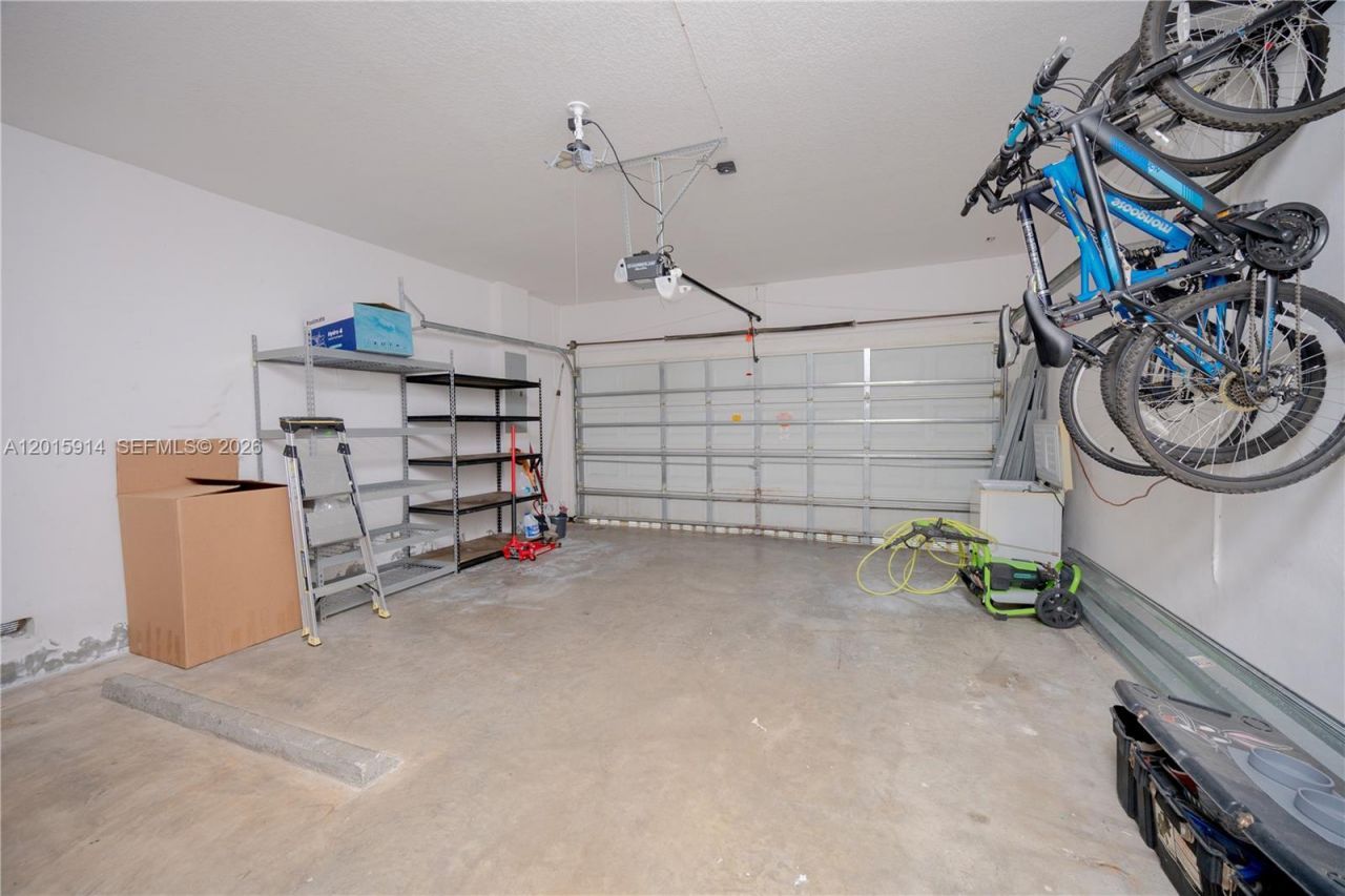 2890 NE 4th St, Homestead, FL 33033 Photo