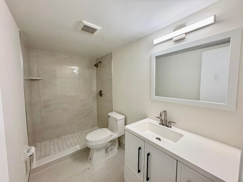 505 NE 20th Avenue, Unit 118, Deerfield Beach, FL 33441 Photo