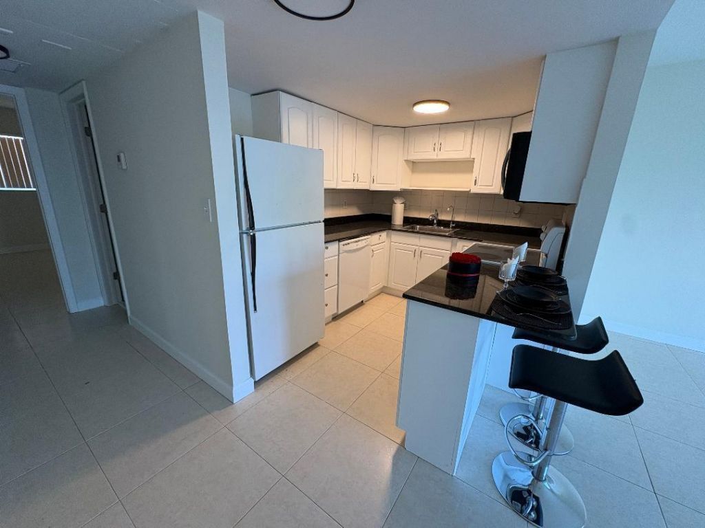 505 NE 20th Avenue, Unit 118, Deerfield Beach, FL 33441 Photo