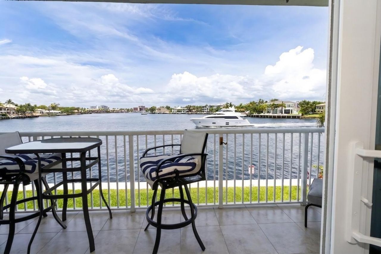 1201 S Riverside Drive, Unit 208, Pompano Beach, FL 33062 Photo