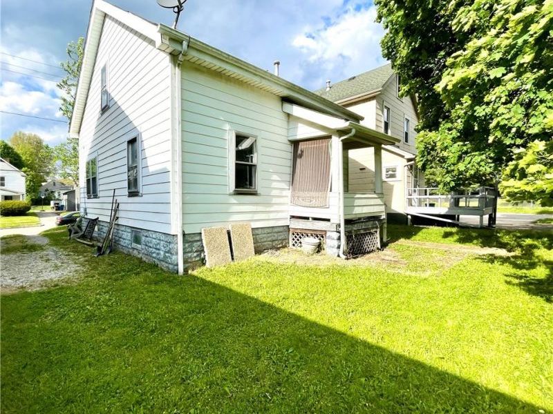 83 Smithsonian Street, Girard, OH 44420 Photo 4