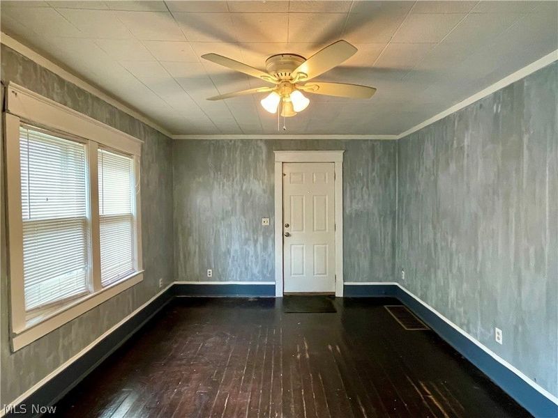 83 Smithsonian Street, Girard, OH 44420 Photo 7