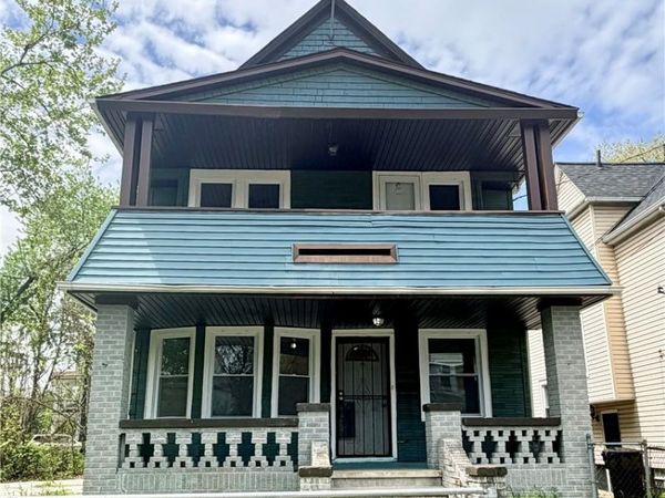 1350 Russell Road, Cleveland, OH 44103