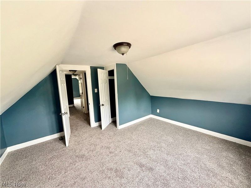 1350 Russell Road, Cleveland, OH 44103 Photo 10