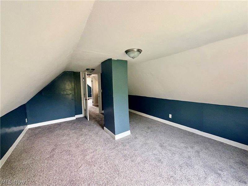 1350 Russell Road, Cleveland, OH 44103 Photo 11