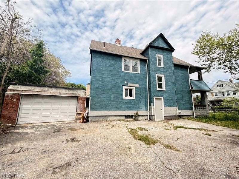 1350 Russell Road, Cleveland, OH 44103 Photo 12