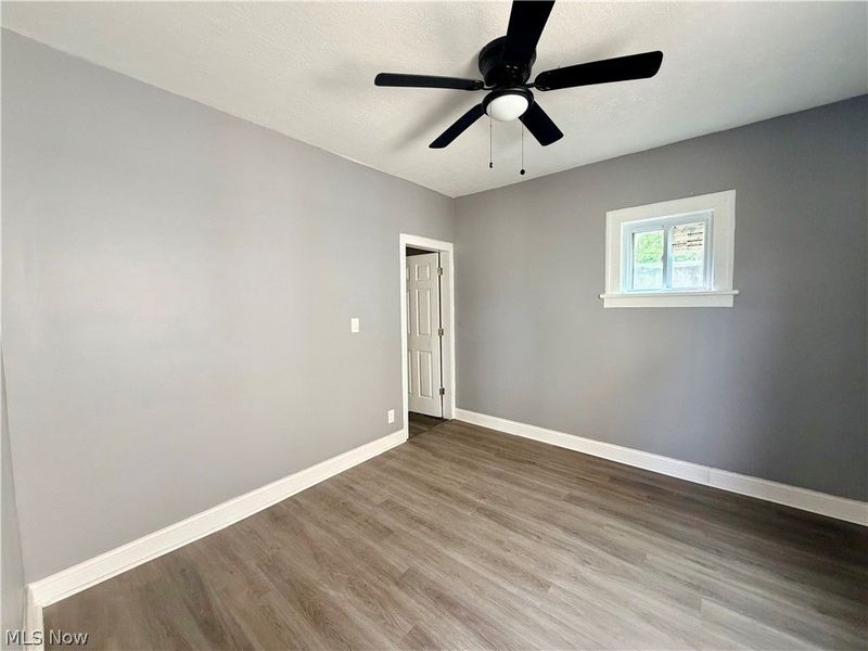 1350 Russell Road, Cleveland, OH 44103 Photo 3