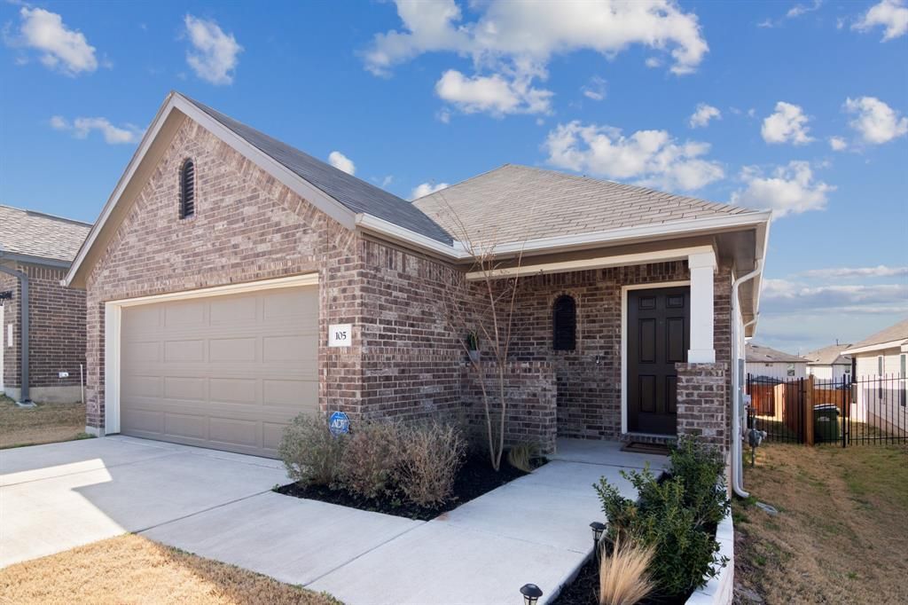 105 Earl Keen St, Leander, TX 78641 Main Photo