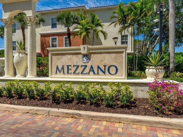9901 Baywinds Boulevard, Unit 3201, West Palm Beach, FL 33411