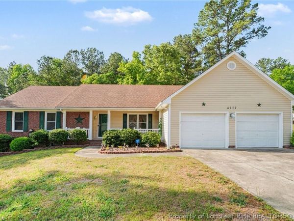 5777 Senoma Place, Fayetteville, NC 28314