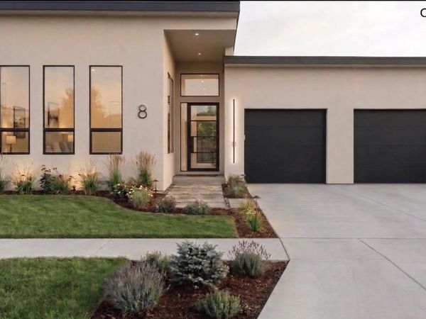 8 Friendly Court, Redwood City, CA 94063