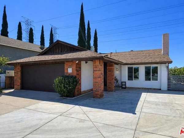 11493 Lev Avenue, San Fernando, CA 91345