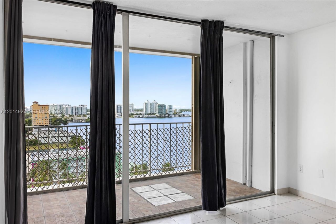 1865 79th St Cswy , Unit 14D, North Bay Village, FL 33141 Photo