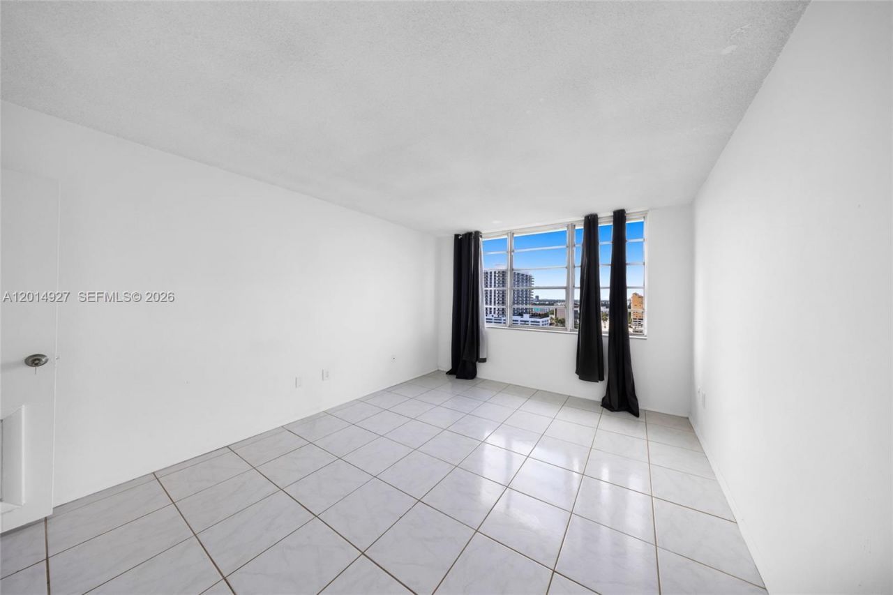 1865 79th St Cswy , Unit 14D, North Bay Village, FL 33141 Photo