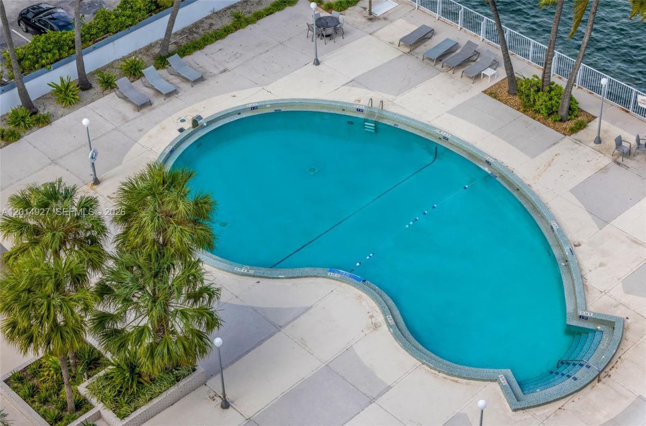 1865 79th St Cswy , Unit 14D, North Bay Village, FL 33141 Photo