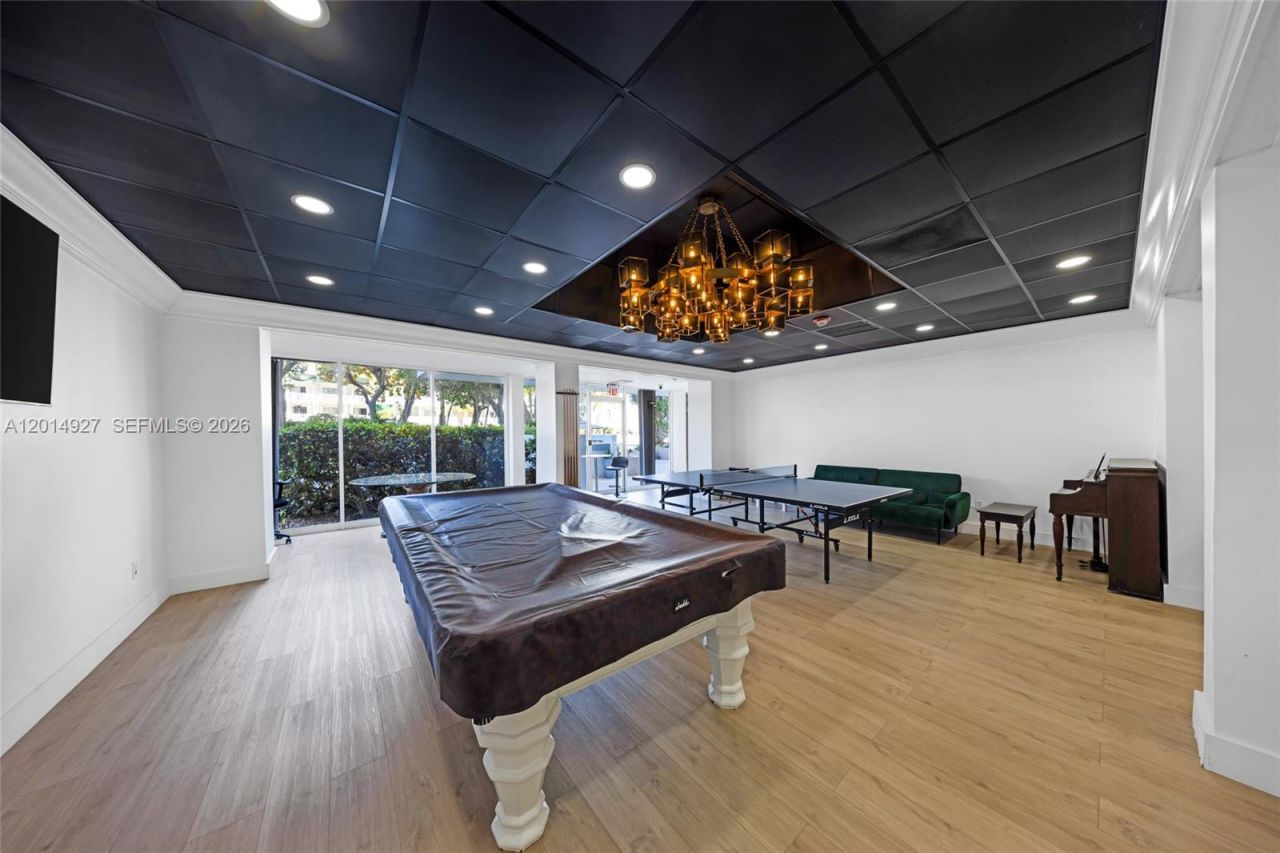 1865 79th St Cswy , Unit 14D, North Bay Village, FL 33141 Photo