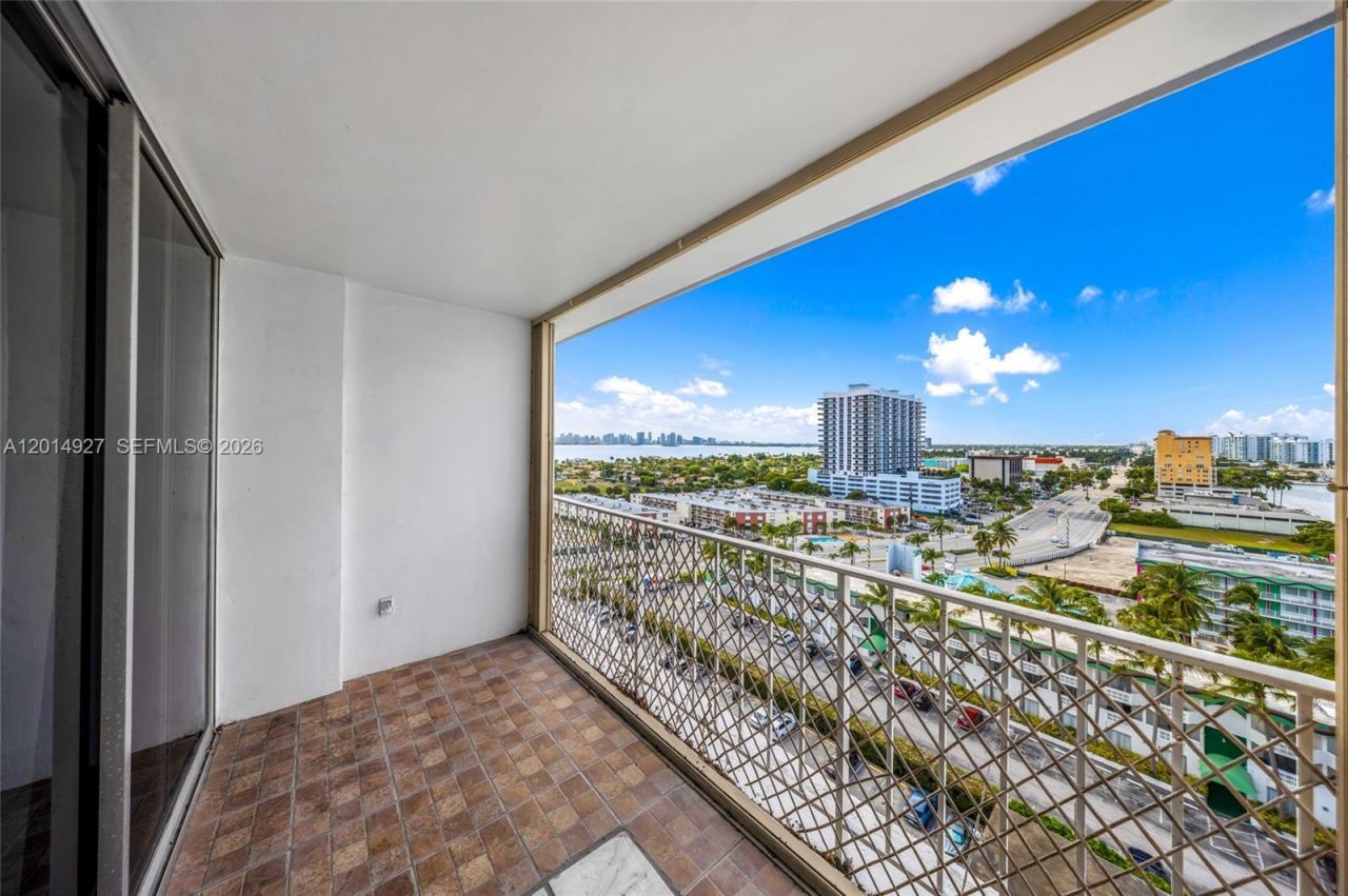 1865 79th St Cswy , Unit 14D, North Bay Village, FL 33141 Photo