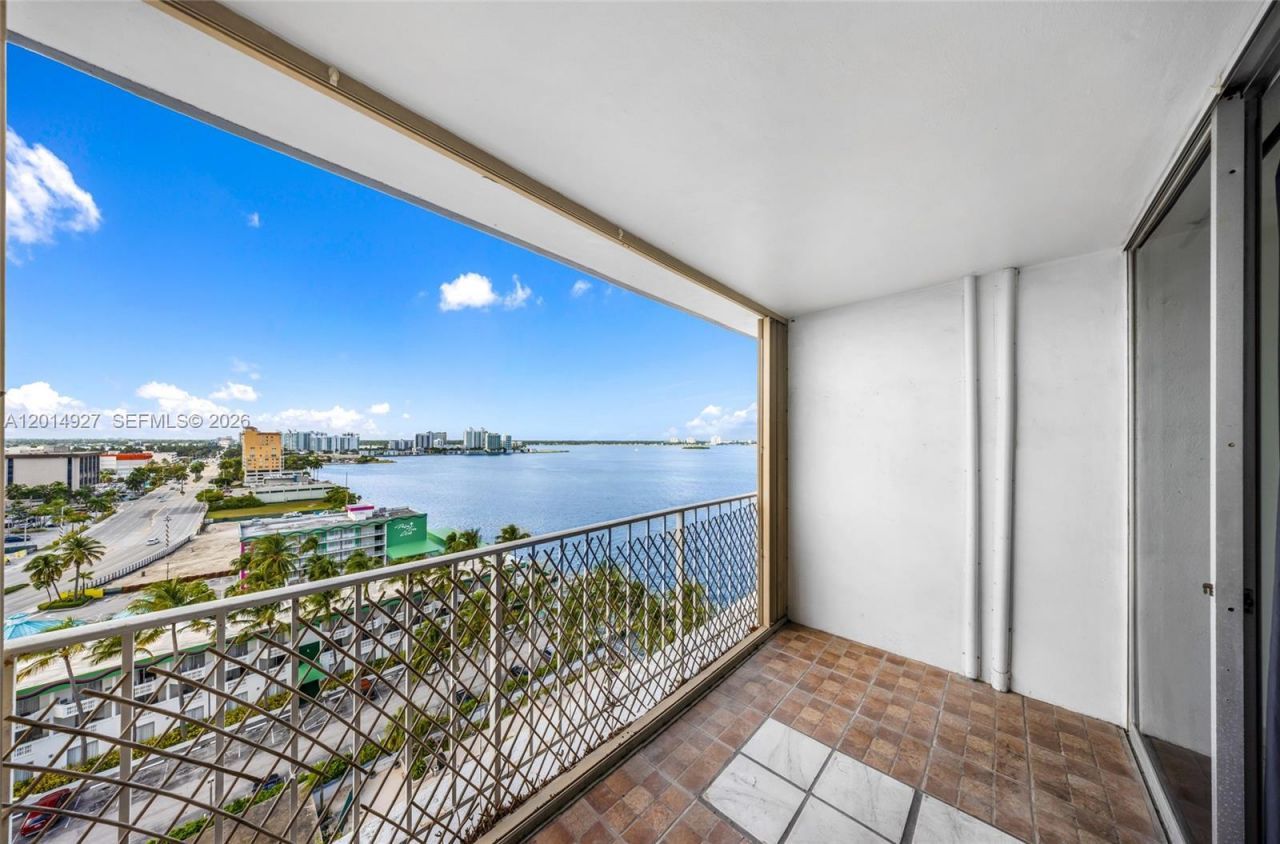 1865 79th St Cswy , Unit 14D, North Bay Village, FL 33141 Photo