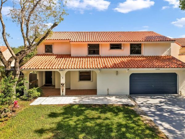 11980 S Aviary Dr , Cooper City, FL 33026