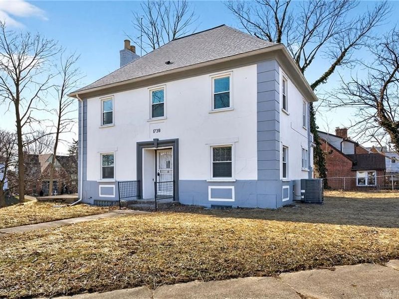 1739 Burroughs Drive, Dayton, OH 45406 Photo 2