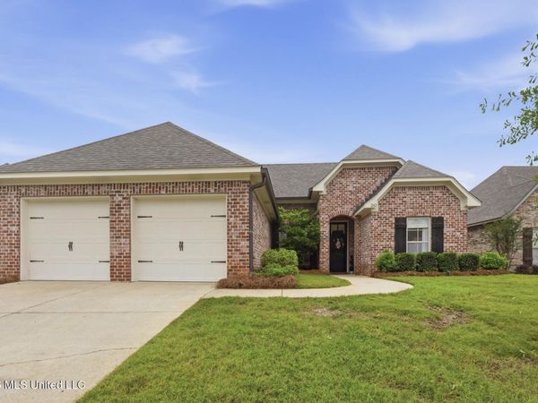 242 Stonebridge Boulevard, Brandon, MS 39042
