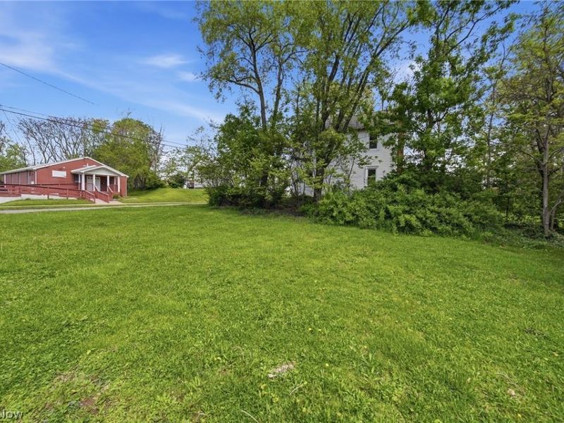 611 Hartford Avenue SE, Canton, OH 44707 Photo 33