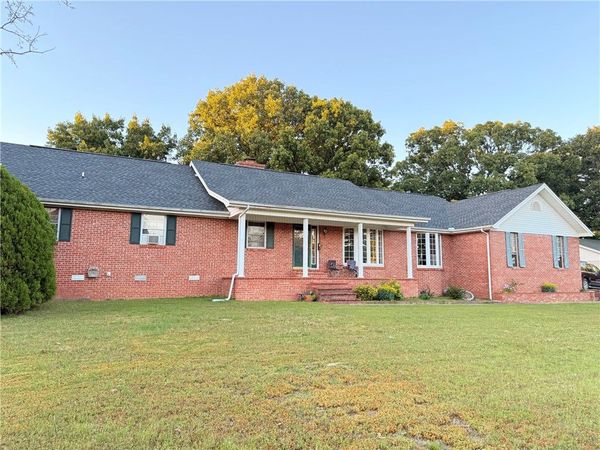 1014 Norristown Circle , Russellville, AR 72802