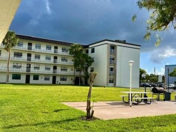 500 NE 2nd St , Unit 211, Dania Beach, FL 33004