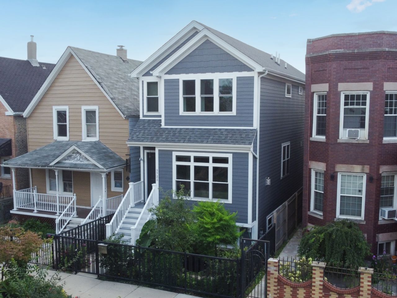 3721 W Wabansia Avenue, Chicago, IL 60647 Main Photo