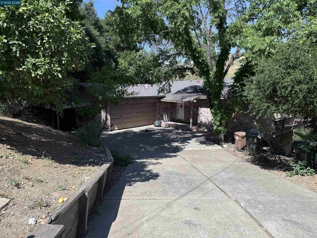 93 Mackie Dr, Martinez, CA 94553 Main Photo