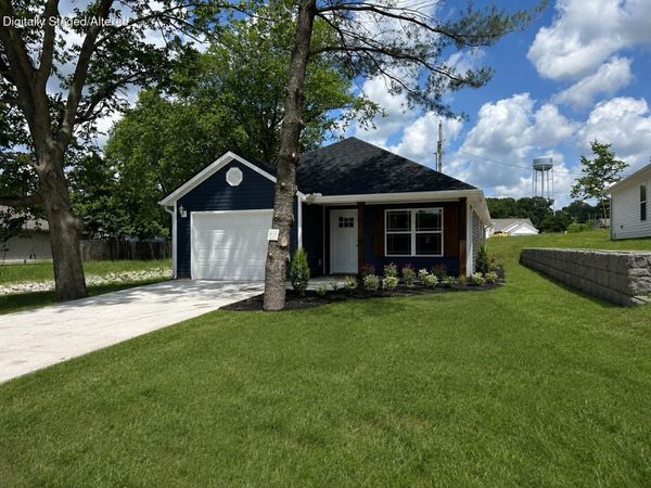 707 N Tennessee Avenue, Carterville, MO 64835
