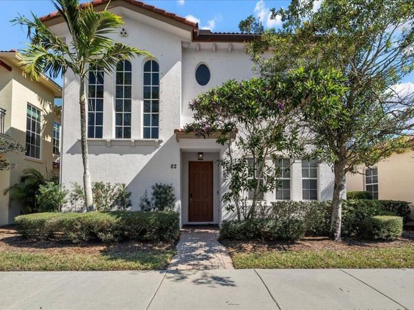 82 Stoney Drive, Palm Beach Gardens, FL 33410