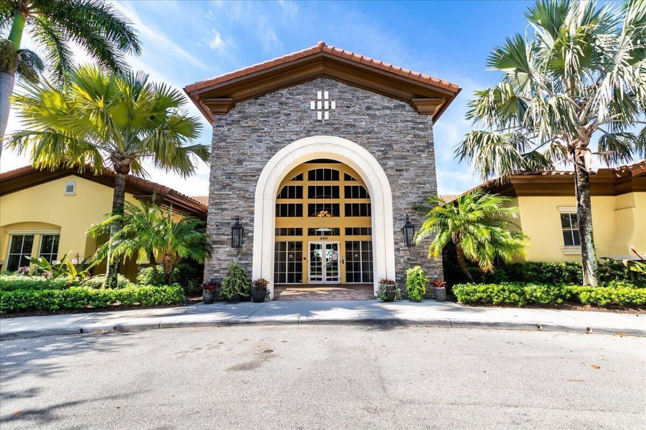 82 Stoney Drive, Palm Beach Gardens, FL 33410 Photo