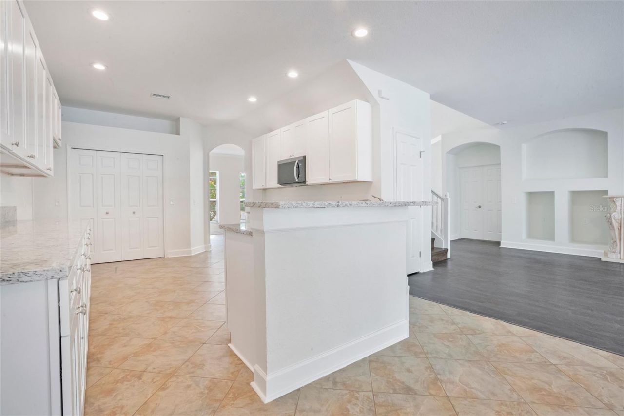 18013 Forest Retreat Lane, Tampa, FL 33647 Photo