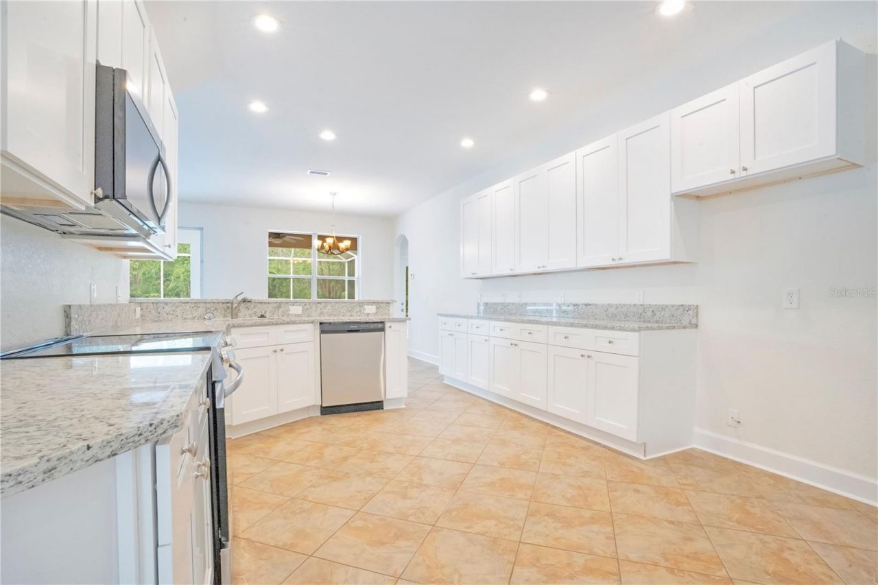 18013 Forest Retreat Lane, Tampa, FL 33647 Photo