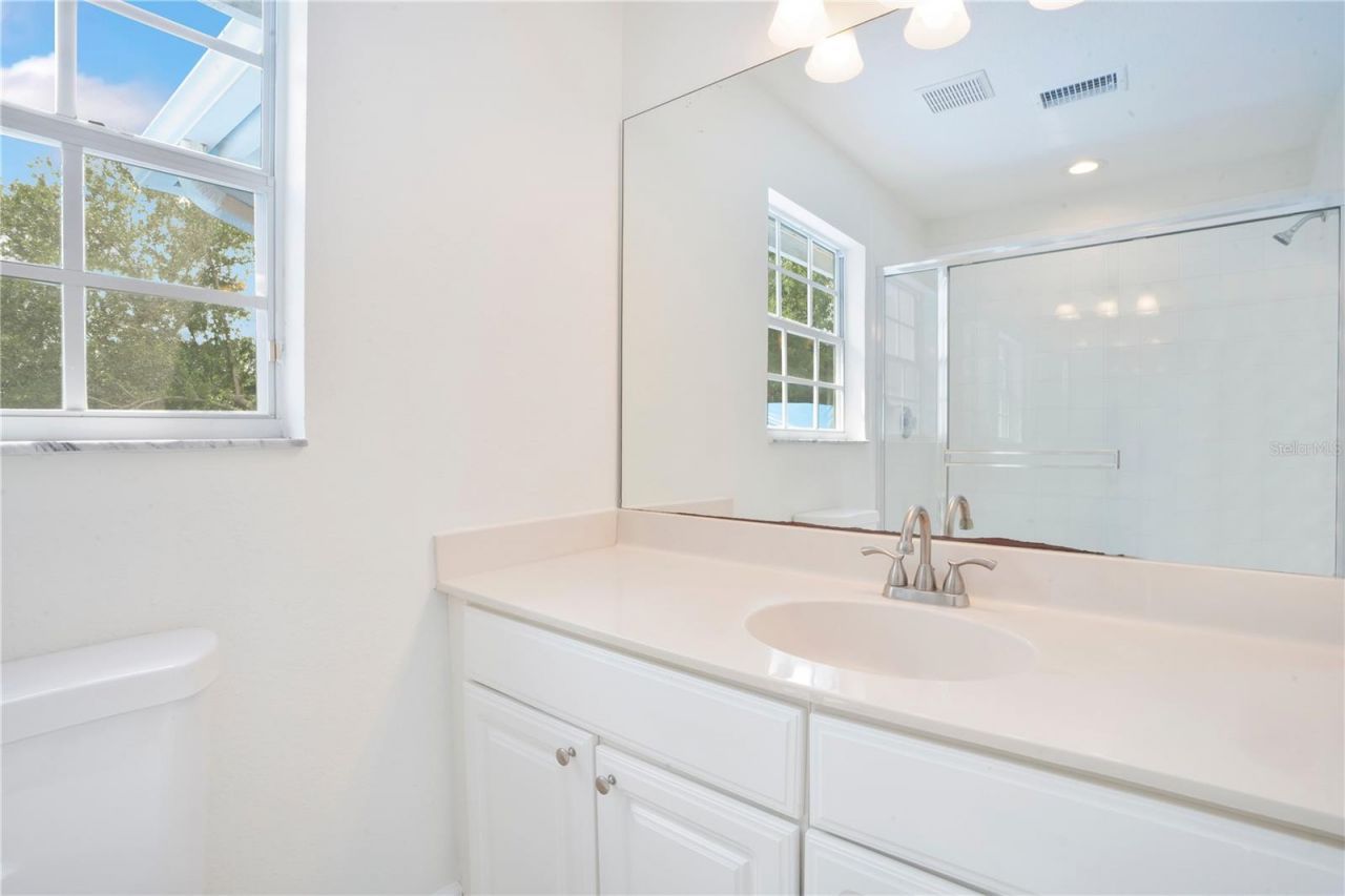 18013 Forest Retreat Lane, Tampa, FL 33647 Photo