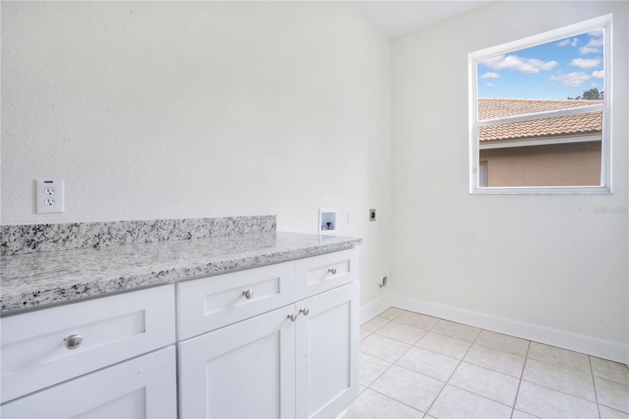 18013 Forest Retreat Lane, Tampa, FL 33647 Photo