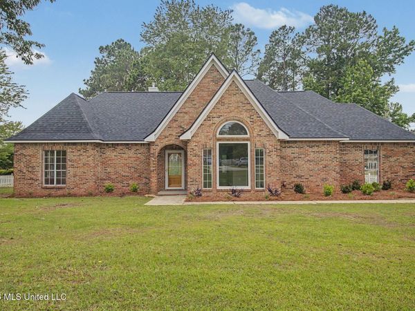 15407 Village Drive, Biloxi, MS 39532