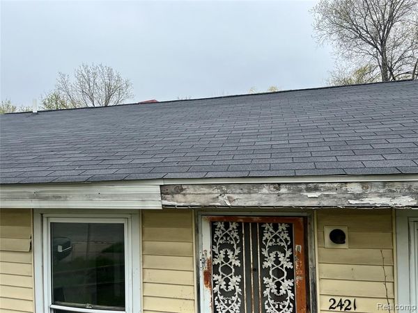 2421 Janes Avenue, Saginaw, MI 48601
