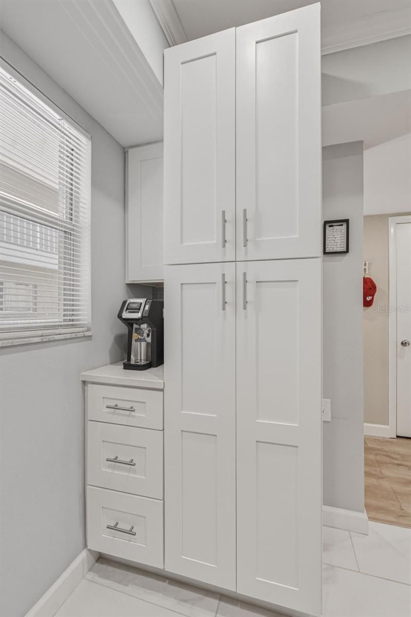 1520 Glen Oaks Drive E, Unit 247, Sarasota, FL 34232 Photo