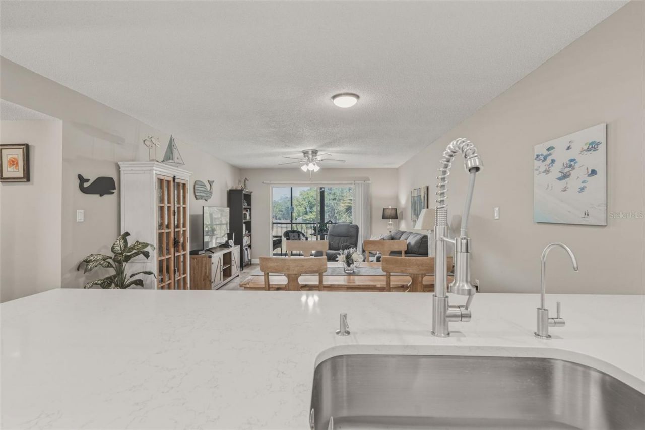 1520 Glen Oaks Drive E, Unit 247, Sarasota, FL 34232 Photo