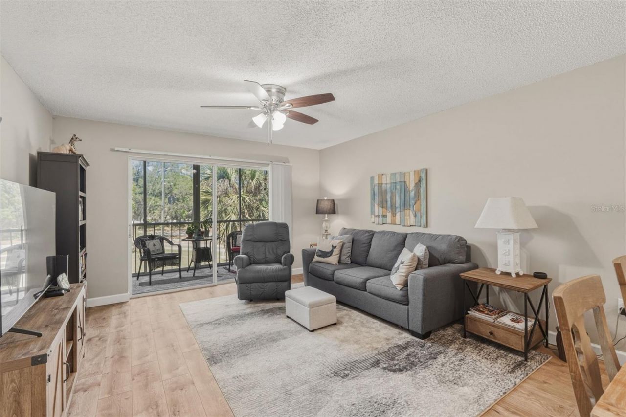 1520 Glen Oaks Drive E, Unit 247, Sarasota, FL 34232 Photo