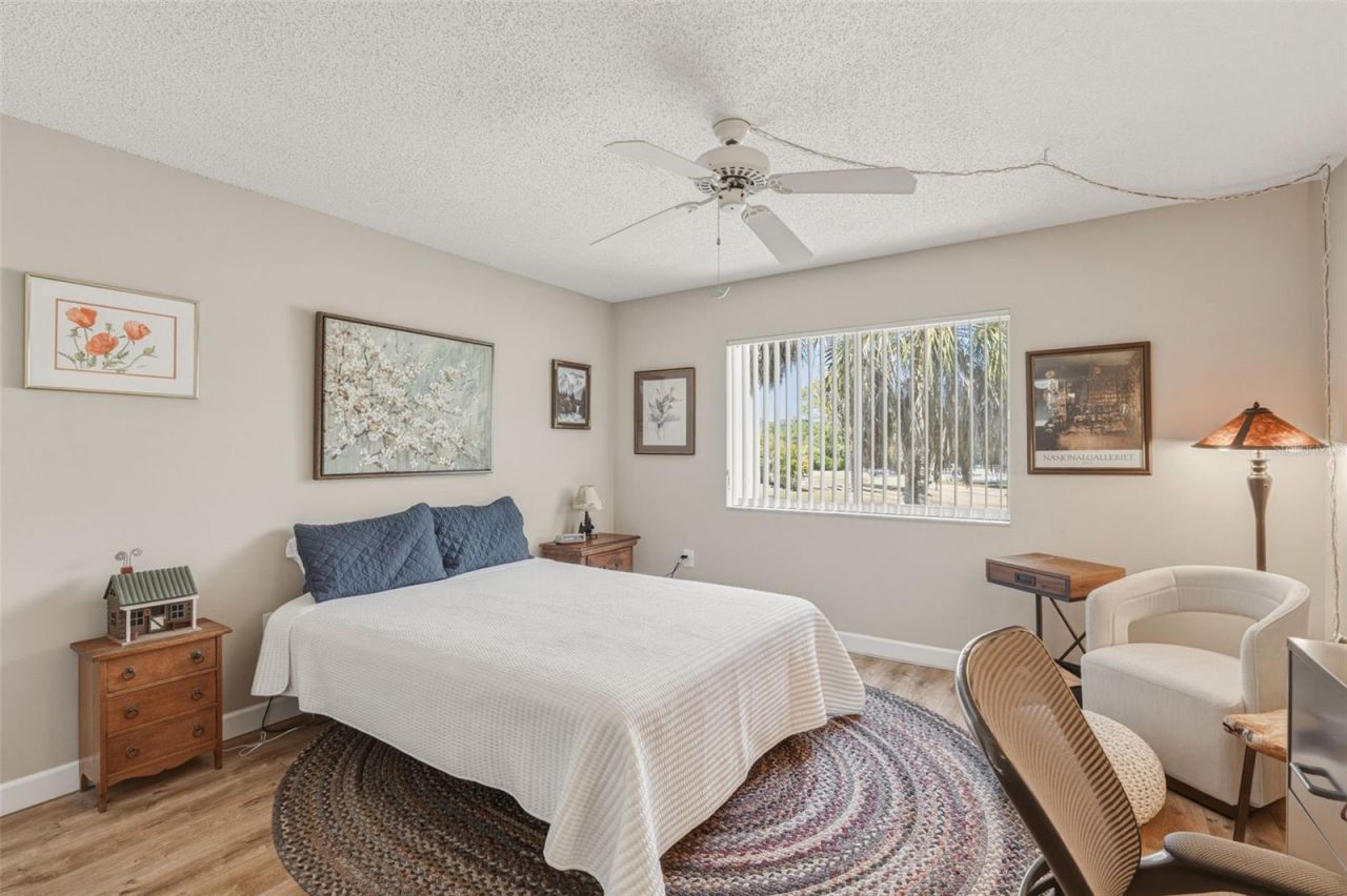 1520 Glen Oaks Drive E, Unit 247, Sarasota, FL 34232 Photo
