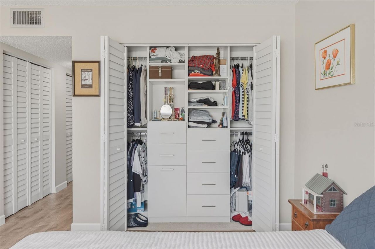 1520 Glen Oaks Drive E, Unit 247, Sarasota, FL 34232 Photo