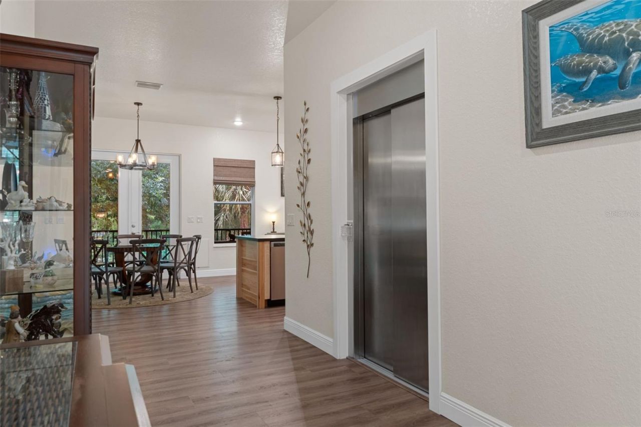 6762 E Richard Drive, Weeki Wachee, FL 34607 Photo