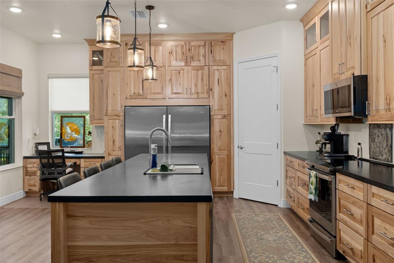 6762 E Richard Drive, Weeki Wachee, FL 34607 Photo