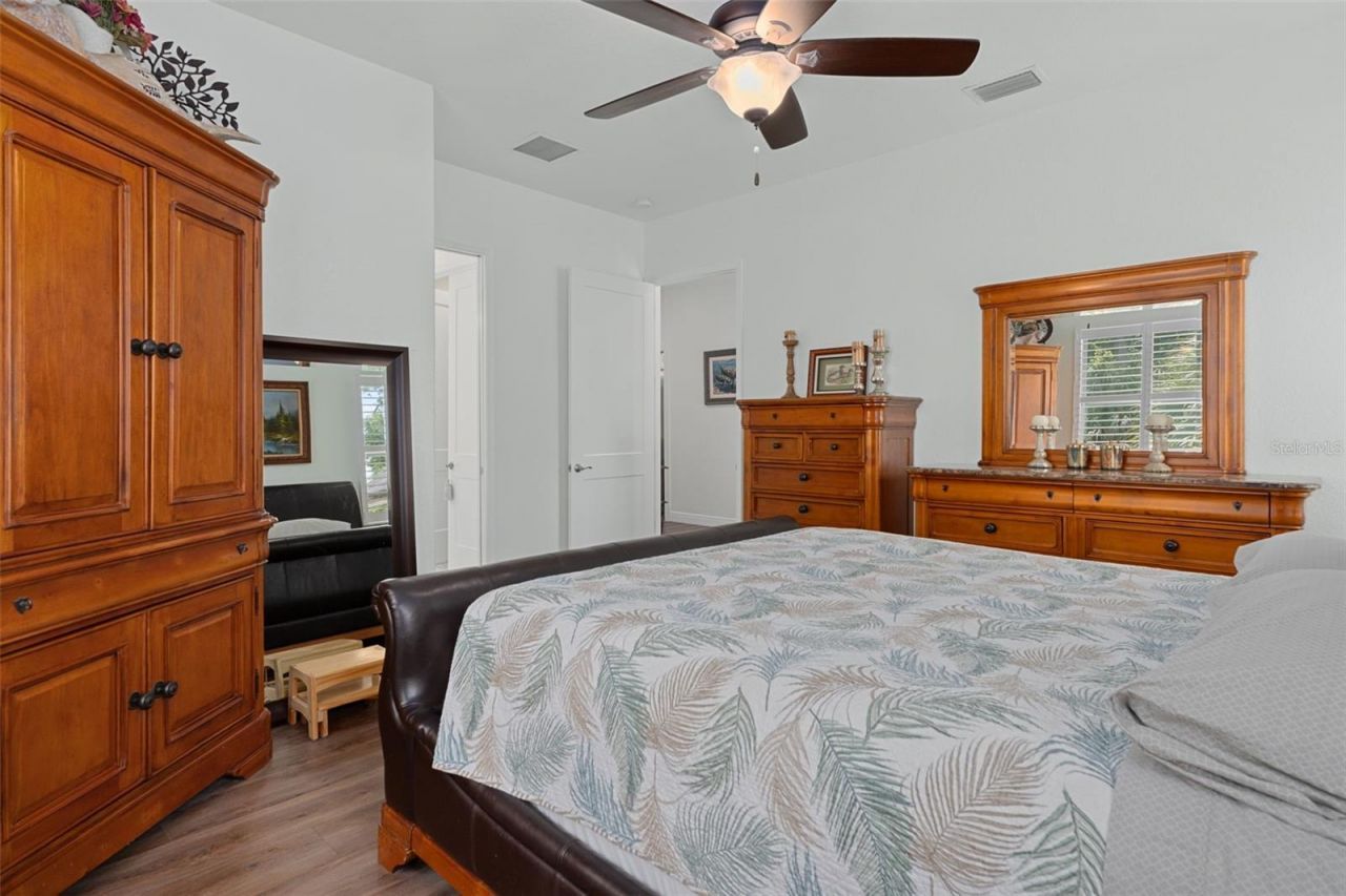 6762 E Richard Drive, Weeki Wachee, FL 34607 Photo
